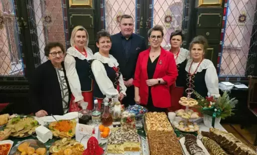 Zdjęcie do Samorządowa wigilia w Dworze Artusa 